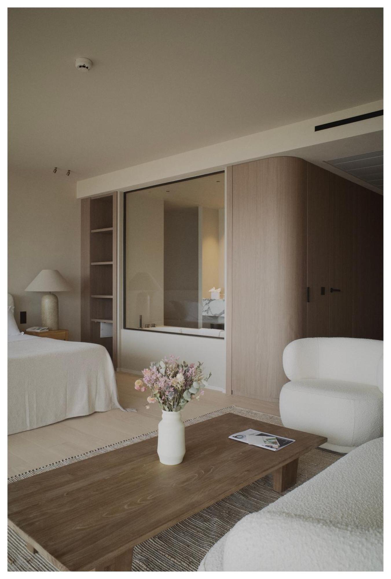 Le Versailles Otel